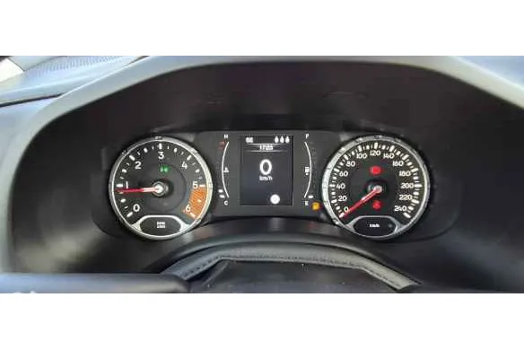 Jeep Renegade - Immagine 18