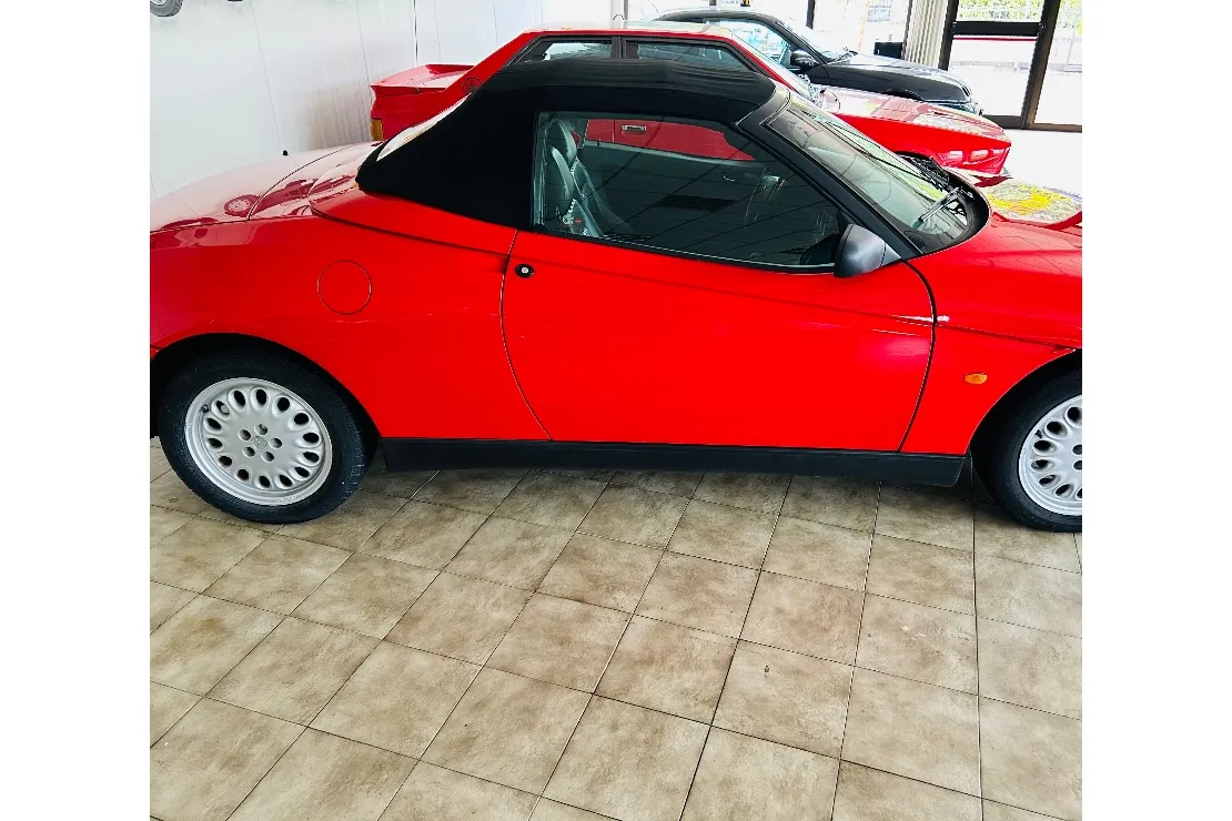 Alfa Romeo Spider - Immagine 5