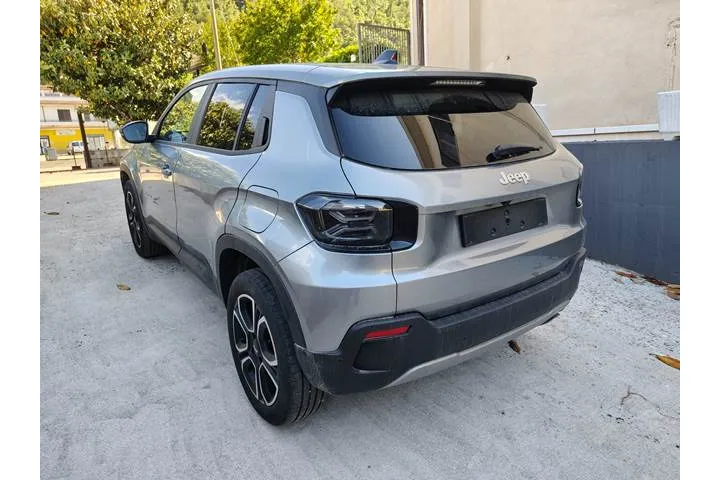 Jeep Avenger 1.2 Turbo Summit 14000 km - Immagine 16