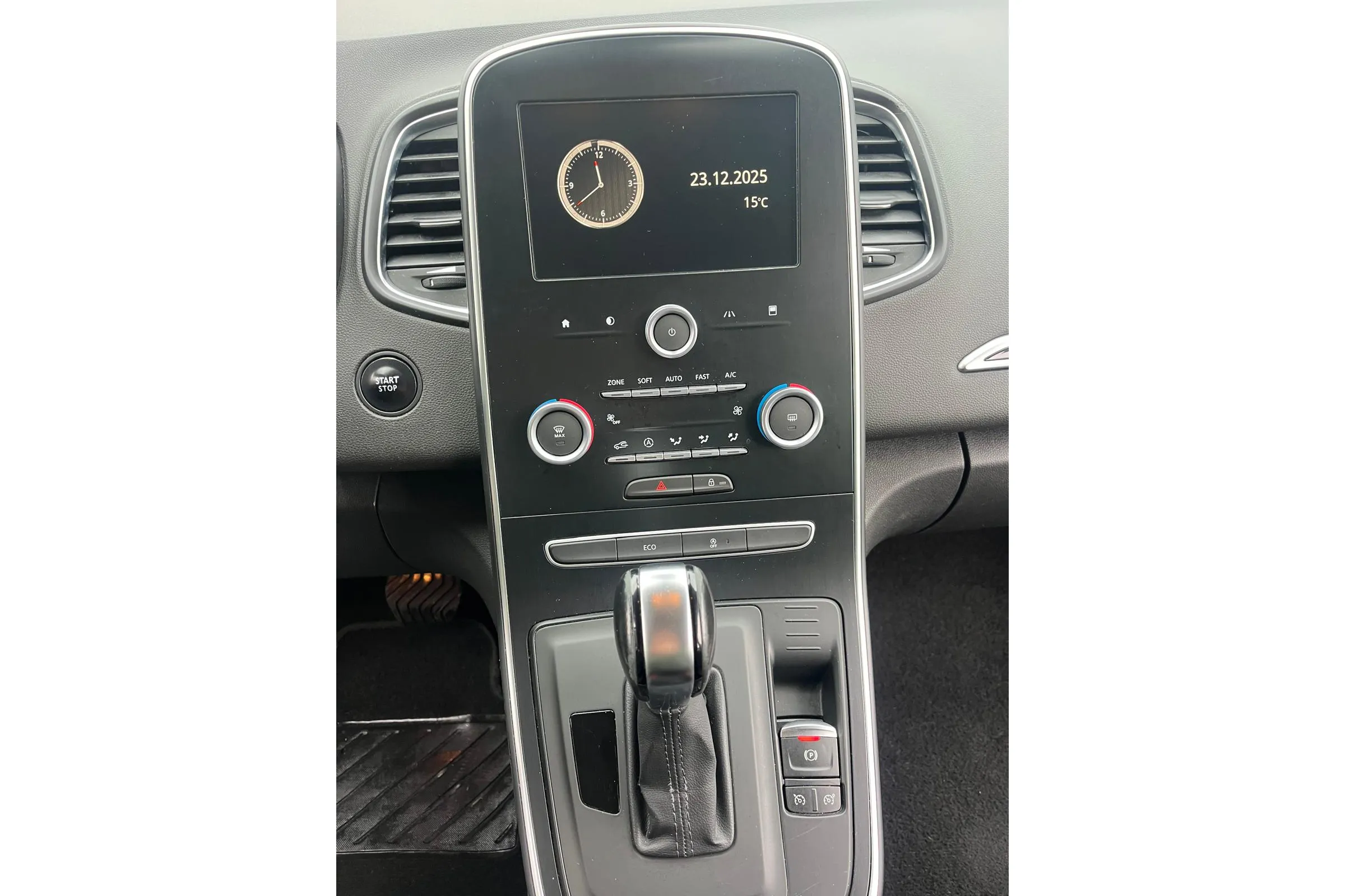 Renault Scenic - Immagine 16
