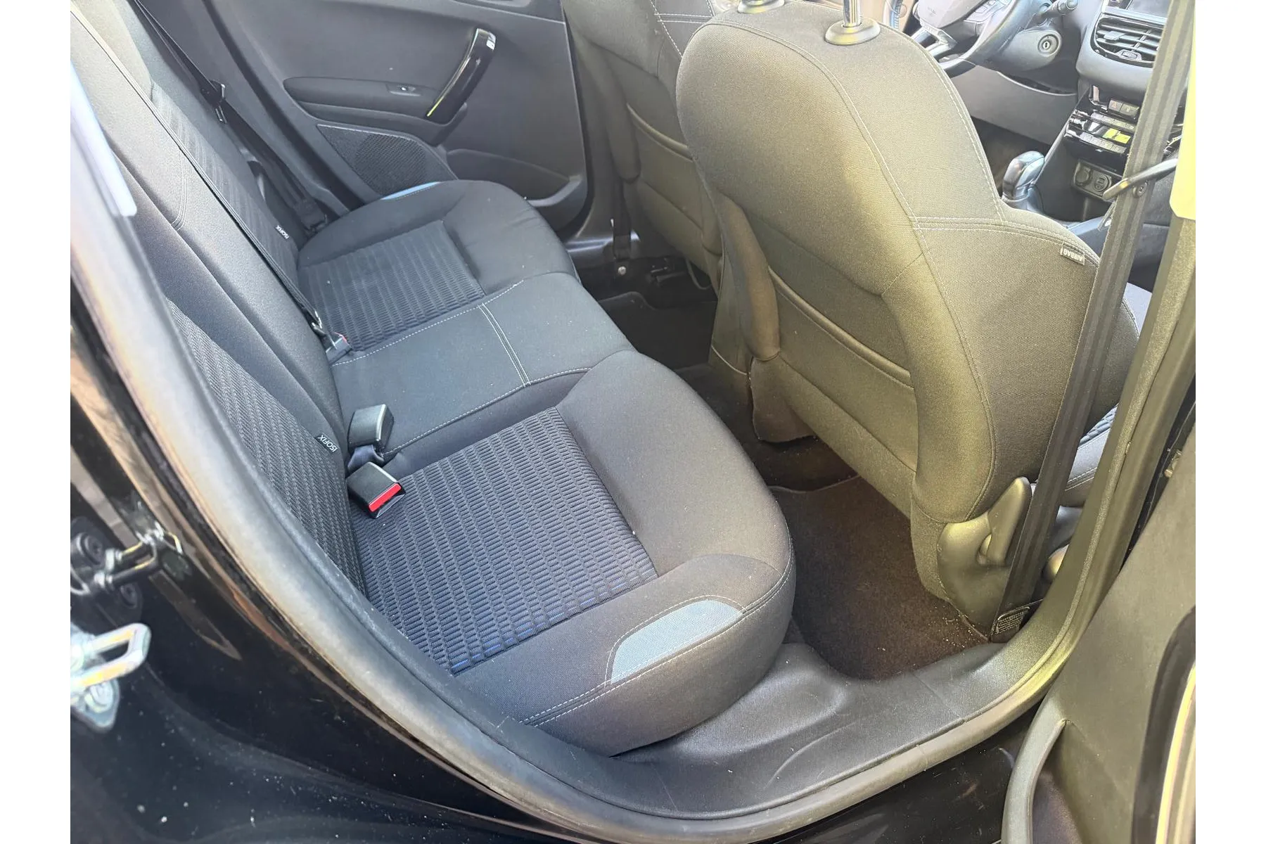 Peugeot 208 - Immagine 8