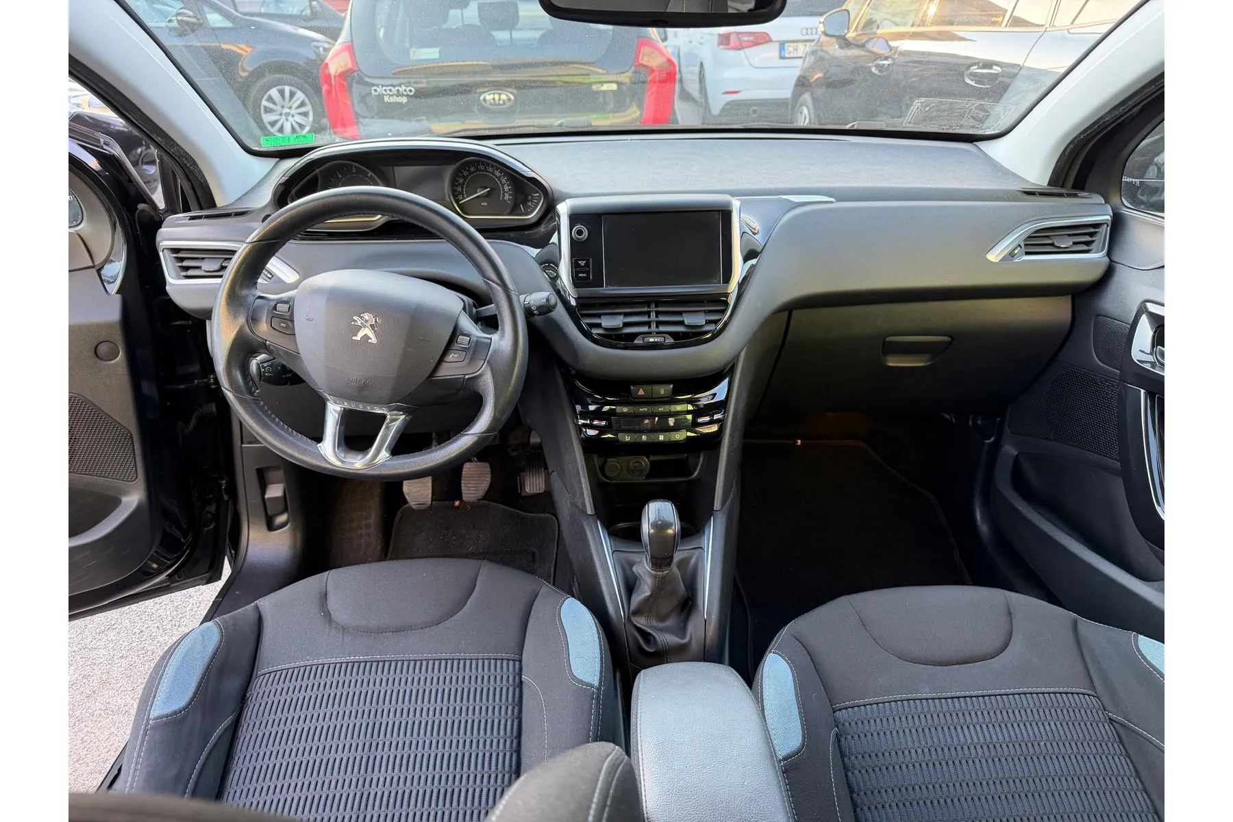 Peugeot 208 - Immagine 10