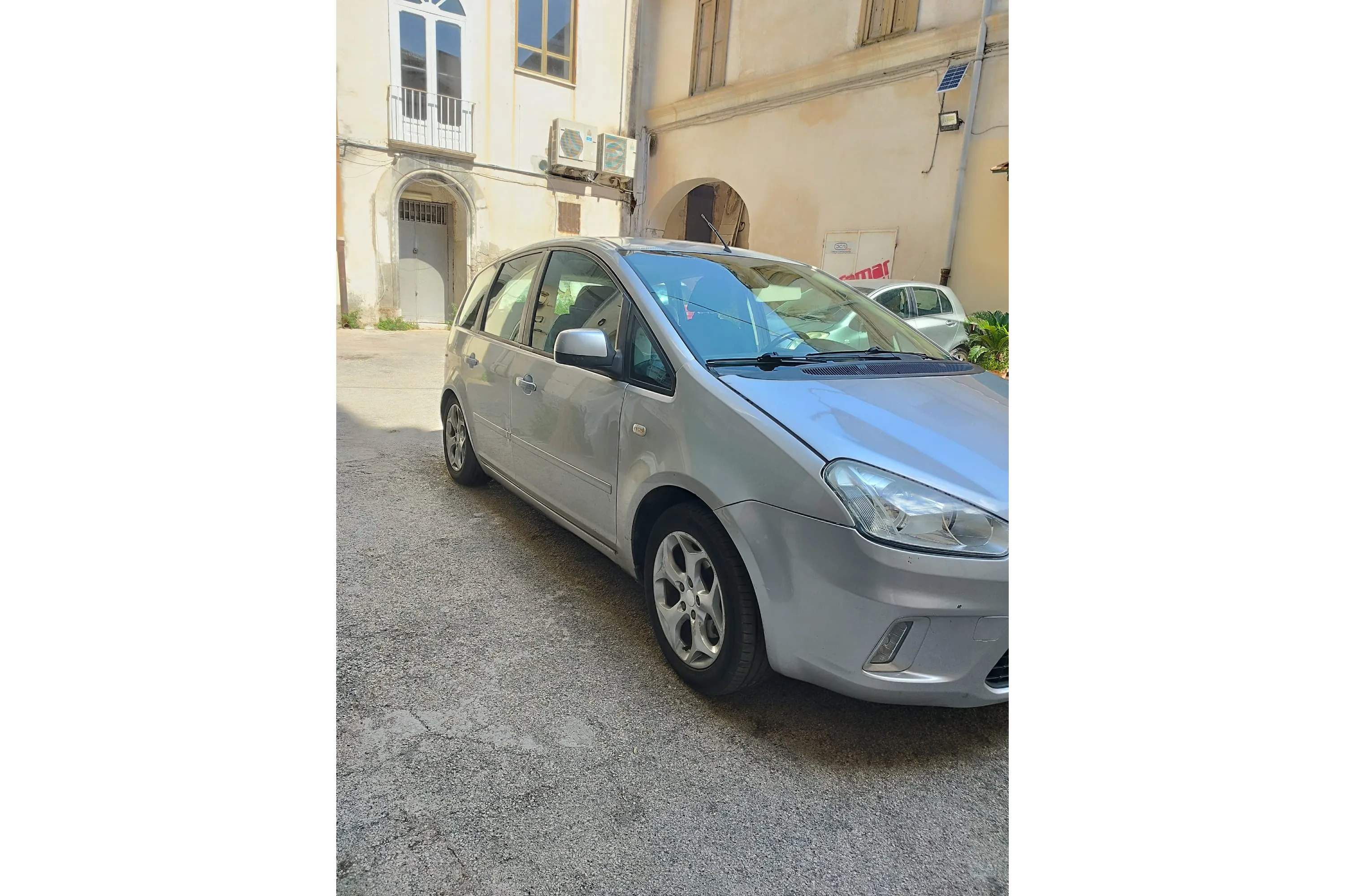 Ford C-Max - Immagine 4